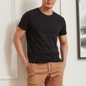 NWOT RW&CO. Supima Cotton Crewneck